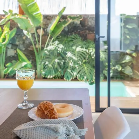 Villa Balihouse By Aura Collection